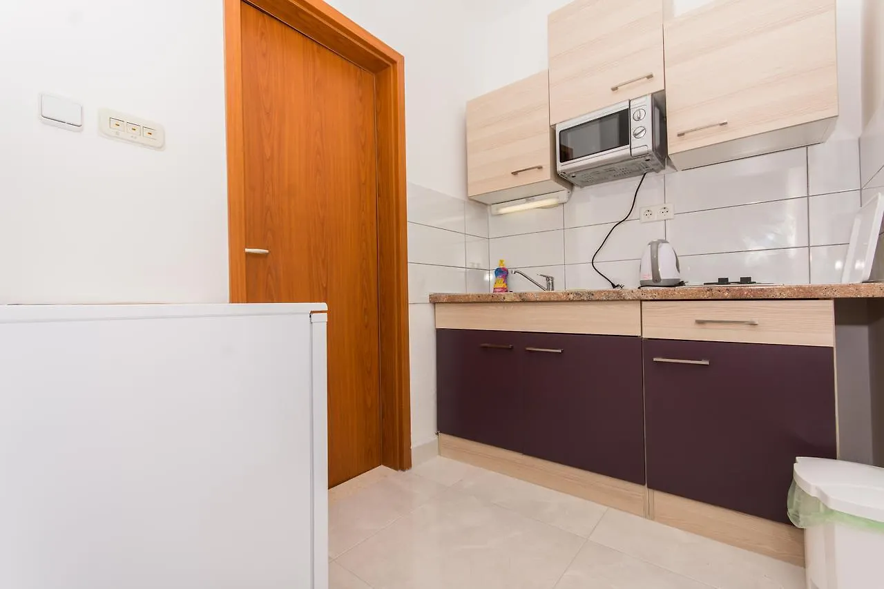 Apartment Horizont Trogir 0*,